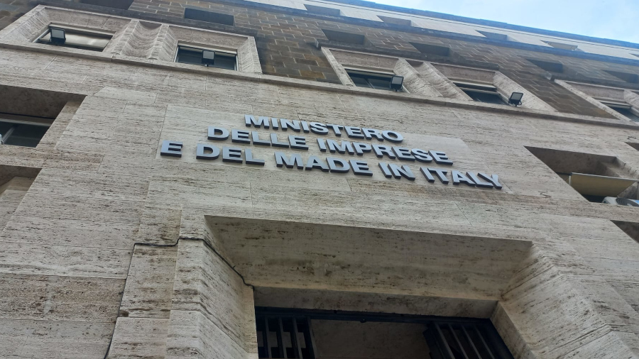 Transizione 5.0: firmato il decreto direttoriale, al via le comunicazioni di conferma degli investimenti